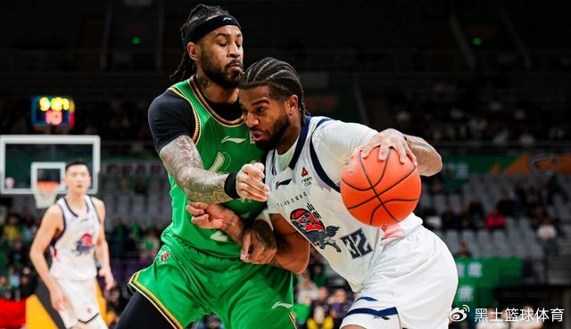 山东男篮紧急补强内线 斯蒂尔签约填补克里斯伤