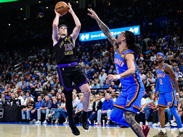 湖人惨败雷霆双核报销伤病潮冲击季后赛