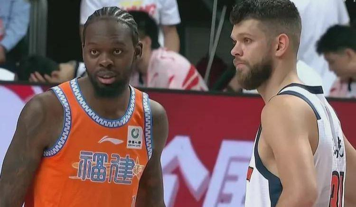 杜锋三连败遭福建双杀 胡明轩低迷成输球主因